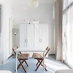 B Relax Apartment